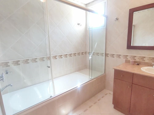 Casa De 4 Dormitorios En Barrio Privado San Joaquín, Exaltación De La Cruz