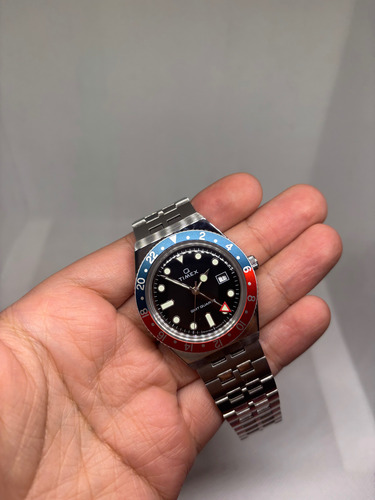 Reloj Q Timex Gmt Pepsi Negro Cuarzo Reissue Vintage Diver Plateado Rojo Negro