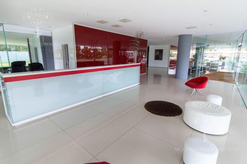 Apartamento Venta/ Alquiler Anual. Punta Del Este.