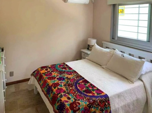 Casa En Venta De 3 Dormitorios En Playa Mansa