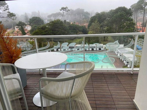 Imagen 1 de 11 de Venta Apartamento De 2 Dormitorios En Edificio Yoo