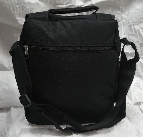 Imagen 2 de 8 de Morral Caterpillar Porta Tablet iPad Hasta 12¨ Parche Negro