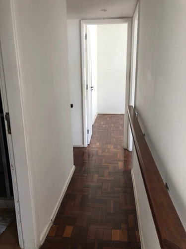 Imagem 16 de 24 de Apartamento À Venda Na Rua Gavião Peixoto, Icaraí, Niterói - Rj - Liv-22232