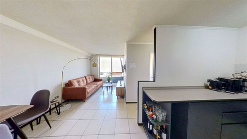 Departamento En Venta De 3 Dorm. En La Cisterna