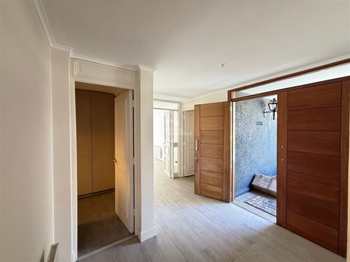 Casa En Arriendo Candelaria Goyenechea 5 Dorm + Servicio