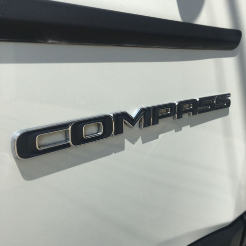 Imagem 6 de 12 de Compass Longitude 2.0 4x2 Flex 16v Aut.