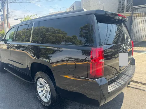 Suburban Lt 4x4 2017