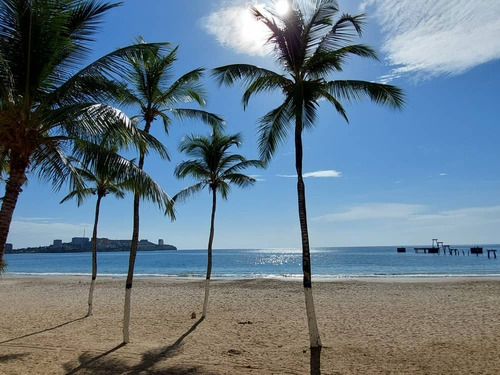 Imagen 4 de 27 de Se Alquila Fijo Res. Bahia Dorada Vista Al Mar