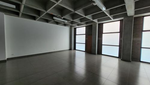 Imagen 4 de 14 de Oficina En Arriendo Medellin La Candelaria