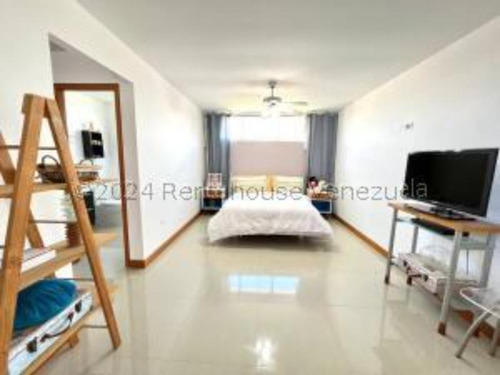 #25-12830 Hermosa Casa En Lomas De La Lagunita