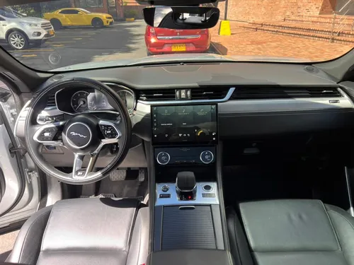 Jaguar F-PACE R-Dynamic Mhev Hibrida 3.0