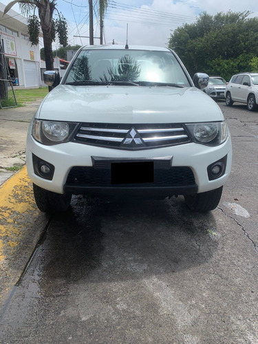 Imagen 6 de 15 de Mitsubishi L200 Diesel Doble Cabina 4x4 2015
