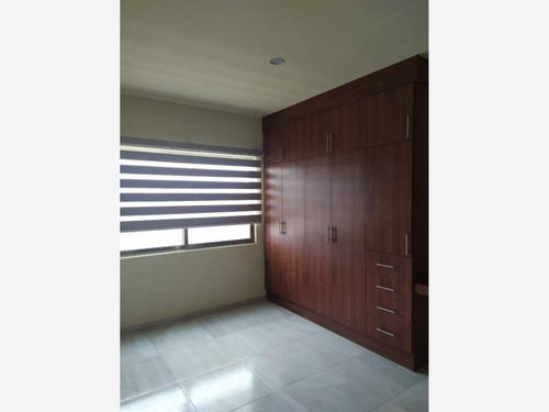 Imagen 3 de 8 de Casa Sola En Venta Hermosas Y Modernas Residencias En Privada