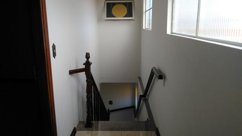 Ponto Comercial Com Residência Na Avenida Leonardo Villas Boas Próximo A Unifac