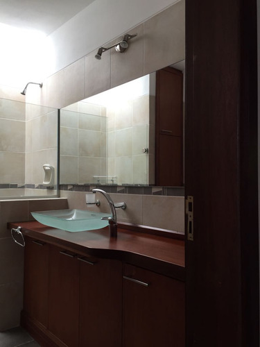 Alq Temp Casa 4 Dorm C/piscina Manantiales Mb Ubicacion (ref: Atm-893)