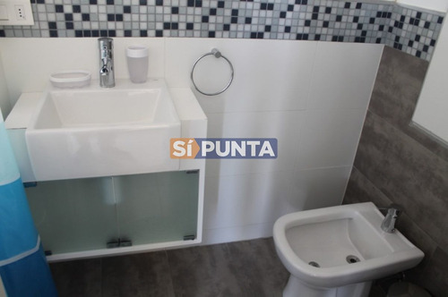 Imagen 11 de 11 de Apartamento En Alquiler Anual