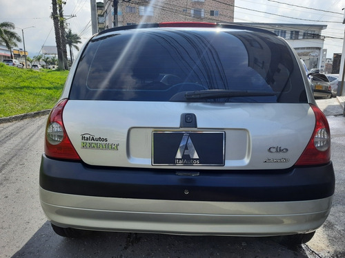 Renault Clio Expression Automatico 2010