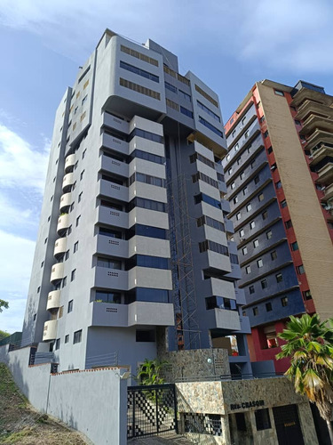 Apartamento En El Parral Res Crasqui Socc 