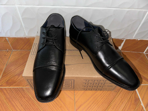 Zapato Formal Marca Arturo Calle Color Negro, Talla 42 Col.