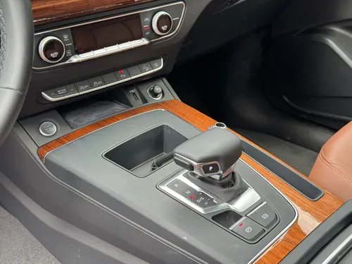 Audi Q5 2.0 L 45 Tfsi Elite Mhev