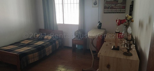 Imagen 5 de 8 de Tibizay Diaz Vende Th En Tzas Del Club Hipico # 21-18746
