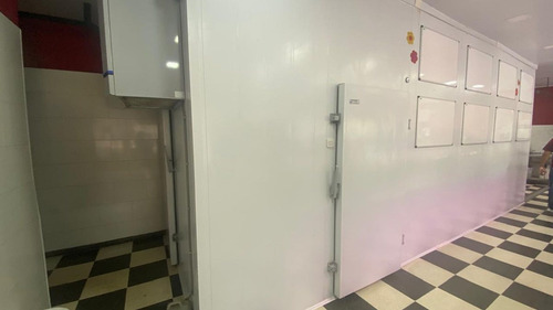 Local Comercial En Alquiler Con Camara Frigorifica