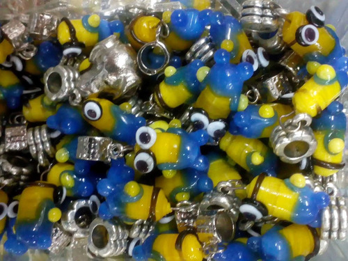 Imagem 2 de 2 de Berloque Minion