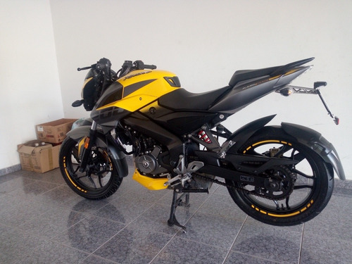 Bajaj Rouser Ns 200