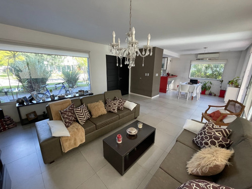 Imagen 6 de 30 de Barrio Privado Adrogué Chico (soler Al 200) - Casa Minimalista En Dos Plantas