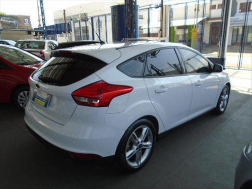 Ford Focus 1.6 Se 16v