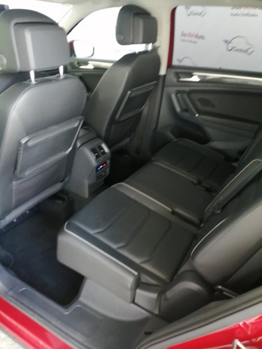 Imagen 11 de 15 de Volkswagen Tiguan 2018 2.0 Highline At