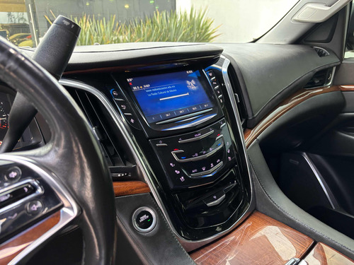 Cadillac Escalade Maximo Equipo 4x4
