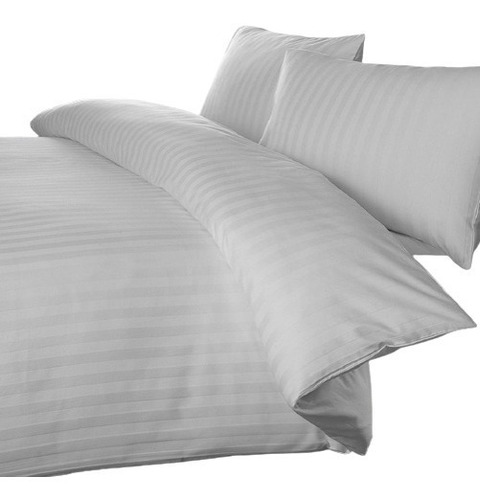 Combo Doble Duvet Sateen Stripe +sábana +plumón Blanco 10pza