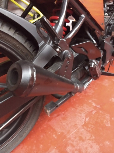 Imagen 12 de 15 de Suzuki Gixxer 150 Cafe Racer Custom Tracker
