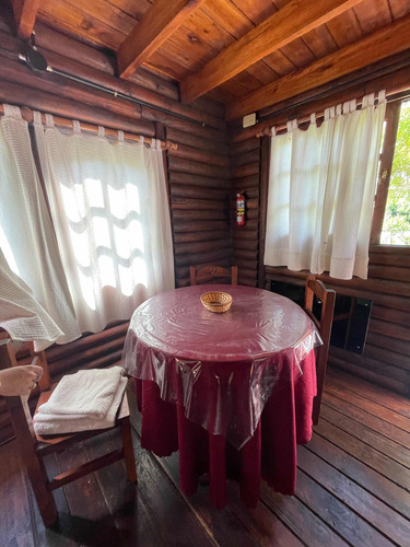 Cabaña Acogedora Con Parrilla Y Gran Parque