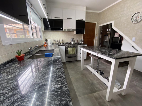 Imagen 15 de 30 de Casa En Venta - 5 Amb. - Ramos Mejia Sur -