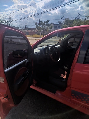 Fiat Uno 2013 1.4 Sporting Flex