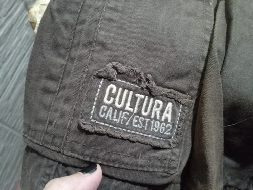 Pantalon Bermuda Cargo De Gabardina Cultura Talle 46 Usado 