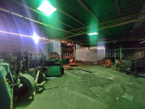 Imagen 24 de 30 de Casas Con Galpones En Venta Zona Centro Barquisimeto #22-21565 Daniela Linarez 0424-5390659
