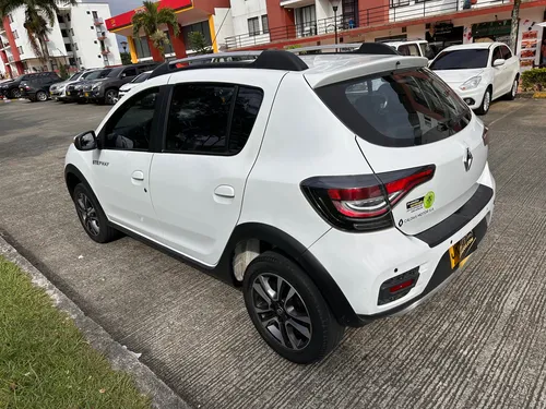 Renault Stepway 1.6 Dynamique / Intens Automática