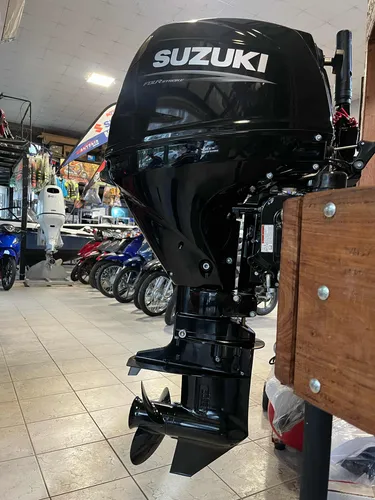 Suzuki Df30s