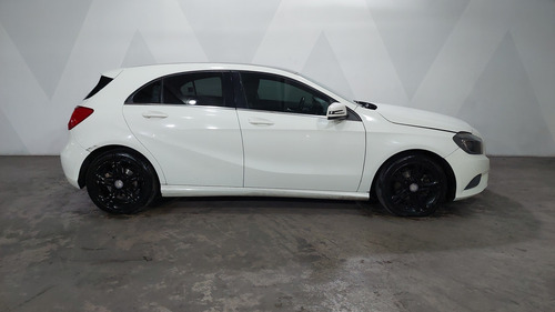 Mercedes-Benz Clase A 1.6 A 200 CGI 7G-DCT