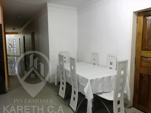 Imagen 2 de 10 de Hermosa Y Amplia Casa Cerca A La Av. Andrés Eloy Blanco