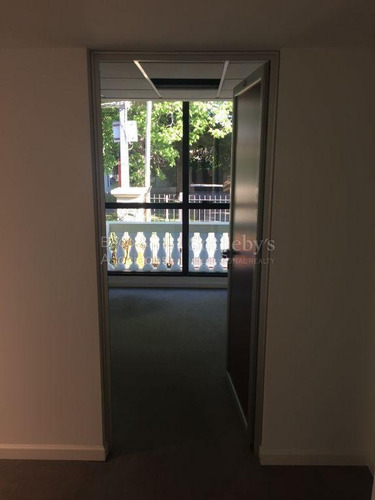 Oficina De 190 M2 En Edificio Corporativo En Corazón De Carrasco