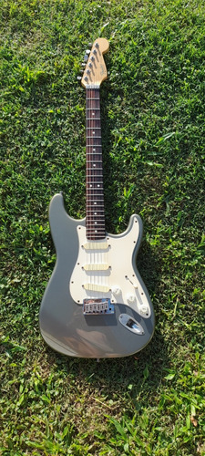Guitarra Fender Stratocaster Plus Usa