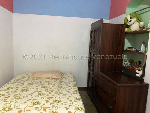 Imagen 11 de 18 de Casa Comercial Centro Barquisimeto, Todos Los Servicios, Excelente Ubicación, Para Uso Comercial O Residencia. Inf. 0424-5620928 Flex 22-11804 Z25