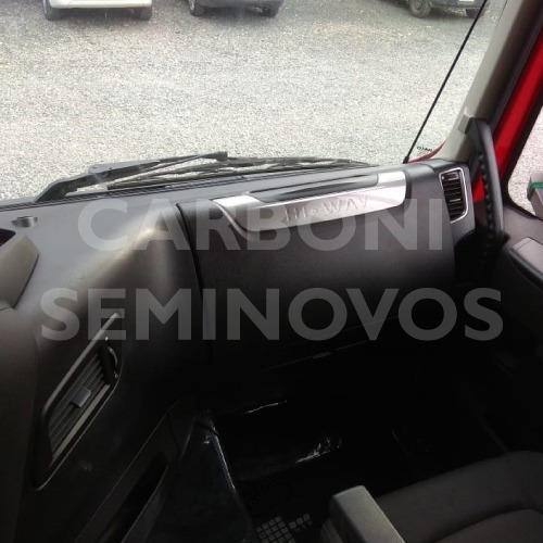 Imagem 10 de 10 de Iveco Hi Way 600s44t, Ano 2017/2018