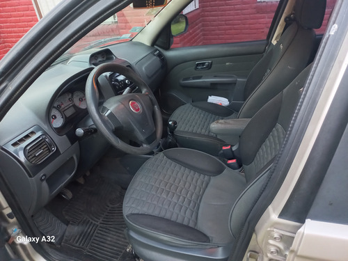 Fiat Palio WEEKEND ADVENTURE 1.6 16V