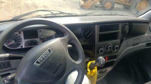 Imagem 11 de 14 de Iveco Daily 35s14hdcs, 2016, Equipado Com Baú Refrigerado