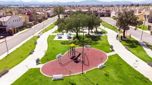 Casa De 3 Recamarás En Fraccionamiento Con Alberca. Pachuca Hidalgo